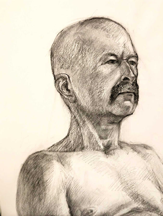 Portret cu mâini - studiu de desen în cărbune