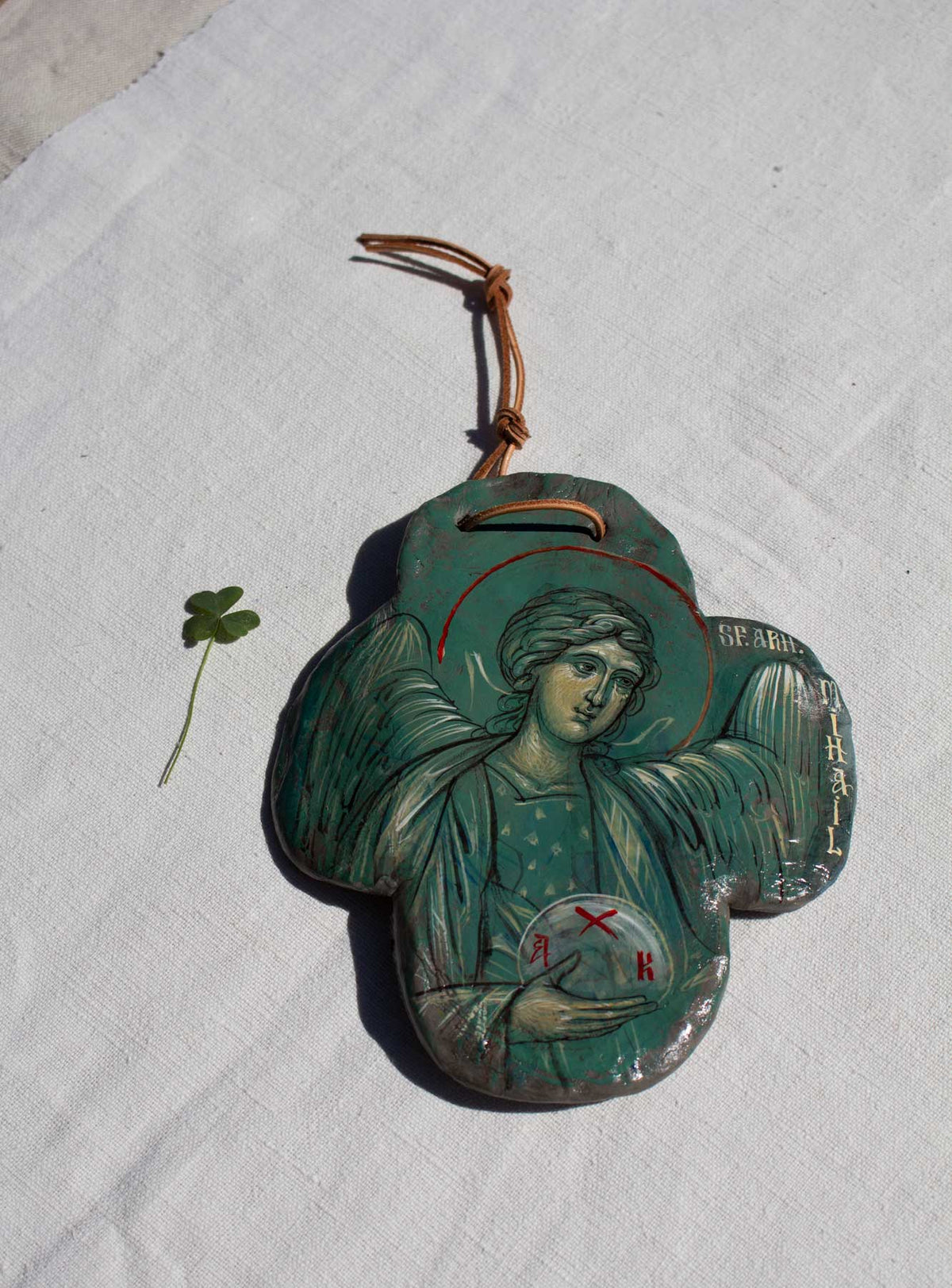Cruce pictată cu icoana Arhanghelului Mihail